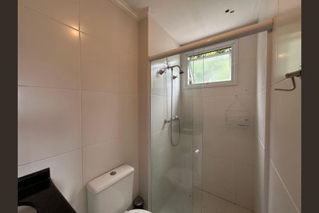 Apartamento para alugar com 67m², 2 quartos e 1 vagaBanheiro da suíte 