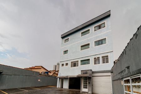 Casa para alugar com 45m², 1 quarto e 1 vaga Casa para alugar com 45m², 1 quarto e 1 vagaFachada