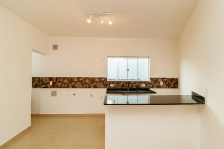 Casa para alugar com 45m², 1 quarto e 1 vaga Casa para alugar com 45m², 1 quarto e 1 vagaCozinha