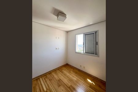 Apartamento à venda com 83m², 3 quartos e 2 vagas Apartamento à venda com 83m², 3 quartos e 2 vagasQuarto 2