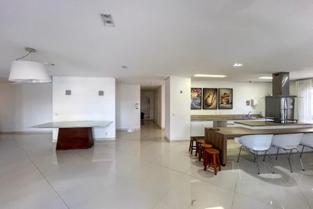 Apartamento à venda com 83m², 3 quartos e 2 vagas Apartamento à venda com 83m², 3 quartos e 2 vagasSalão de Festas