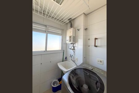 Apartamento à venda com 83m², 3 quartos e 2 vagas Apartamento à venda com 83m², 3 quartos e 2 vagasÁrea de Serviço