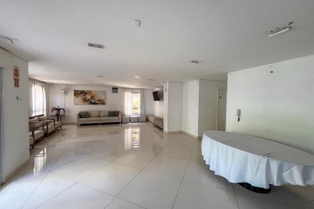 Apartamento à venda com 83m², 3 quartos e 2 vagas Apartamento à venda com 83m², 3 quartos e 2 vagasSalão de Festas