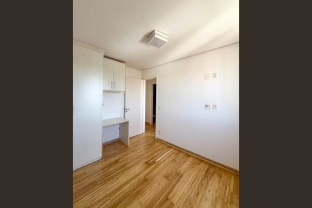 Apartamento à venda com 83m², 3 quartos e 2 vagas Apartamento à venda com 83m², 3 quartos e 2 vagasQuarto 2