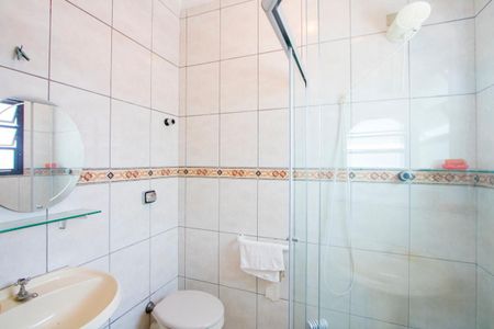 Apartamento à venda com 85m², 2 quartos e 2 vagasBanheiro do quarto 1