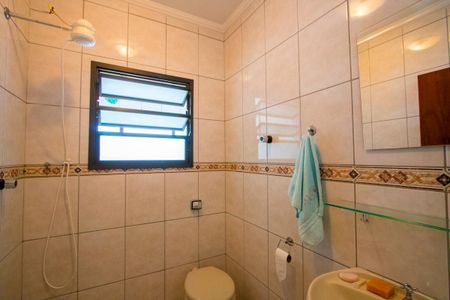 Apartamento à venda com 85m², 2 quartos e 2 vagasBanheiro social