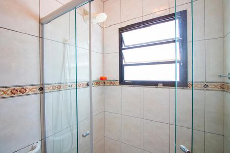 Apartamento à venda com 85m², 2 quartos e 2 vagasBanheiro do quarto 1