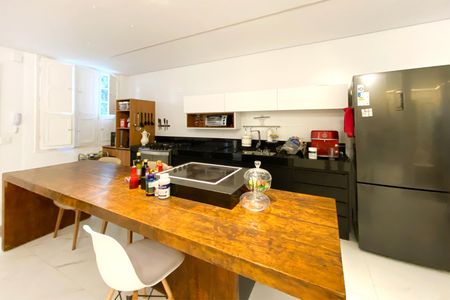 Casa à venda com 153m², 3 quartos e 2 vagas Casa à venda com 153m², 3 quartos e 2 vagasCozinha