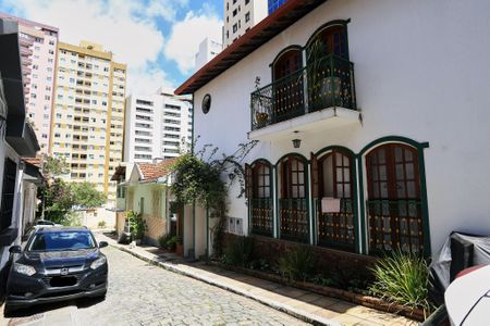 Casa de condomínio à venda com 153m², 3 quartos e 2 vagasÁrea externa