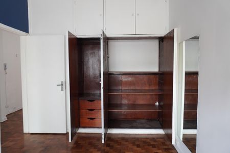 Quarto 1 - Armários de apartamento à venda com 2 quartos, 100m² em Vila Buarque, São Paulo