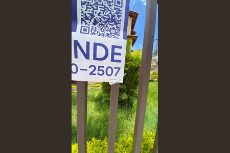 Casa à venda com 150m², 3 quartos e 4 vagas Casa à venda com 150m², 3 quartos e 4 vagasPlaquinha