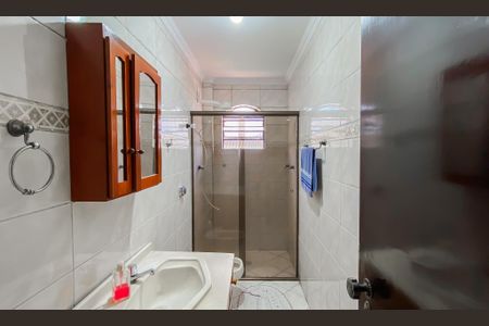 Casa à venda com 150m², 3 quartos e 4 vagas Casa à venda com 150m², 3 quartos e 4 vagasBanheiro 2