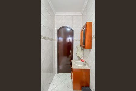 Casa à venda com 150m², 3 quartos e 4 vagas Casa à venda com 150m², 3 quartos e 4 vagasBanheiro