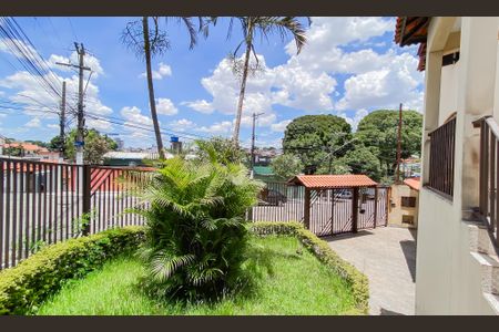 Casa à venda com 150m², 3 quartos e 4 vagas Casa à venda com 150m², 3 quartos e 4 vagasÁrea externa