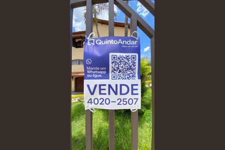 Casa à venda com 150m², 3 quartos e 4 vagas Casa à venda com 150m², 3 quartos e 4 vagasPlaquinha