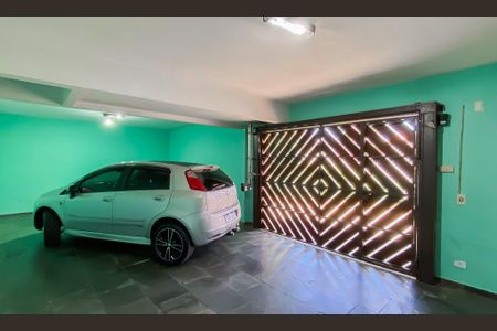 Casa à venda com 150m², 3 quartos e 4 vagas Casa à venda com 150m², 3 quartos e 4 vagasGaragem