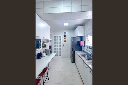 Apartamento à venda com 67m², 2 quartos e 2 vagasCozinha