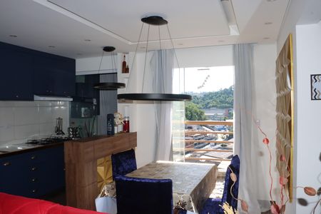 Apartamento para alugar com 2 quartos, 50m² em Jardim Vista Alegre, Embu das Artes