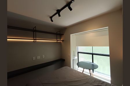 Kitnet/Studio à venda com 1 quarto, 30m² em Mirandópolis, São Paulo