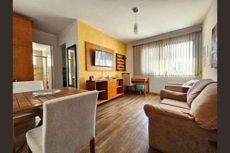 Sala de apartamento à venda com 1 quarto, 50m² em Campo Belo, São Paulo