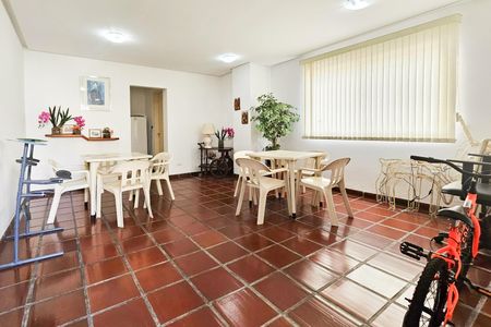 Apartamento para alugar com 50m², 1 quarto e 1 vaga Apartamento para alugar com 50m², 1 quarto e 1 vagaÁrea comum - Salão de festas