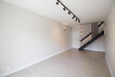 Apartamento para alugar com 140m², 2 quartos e 2 vagasSala