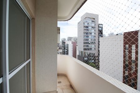 Apartamento para alugar com 140m², 2 quartos e 2 vagasVaranda