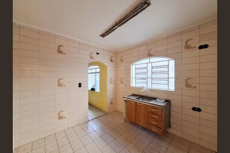 Casa à venda com 374m², 2 quartos e 1 vaga Casa à venda com 374m², 2 quartos e 1 vagaCozinha