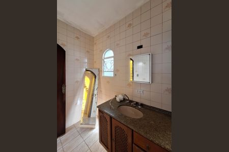 Casa à venda com 374m², 2 quartos e 1 vaga Casa à venda com 374m², 2 quartos e 1 vagaBanheiro