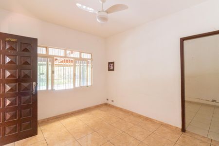 Sala de casa para alugar com 2 quartos, 120m² em Jardim dos Cataldis, São Paulo