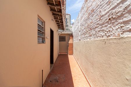 Casa para alugar com 120m², 2 quartos e 2 vagasCorredor