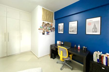 Quarto 1 de apartamento à venda com 2 quartos, 77m² em Centro, Belo Horizonte