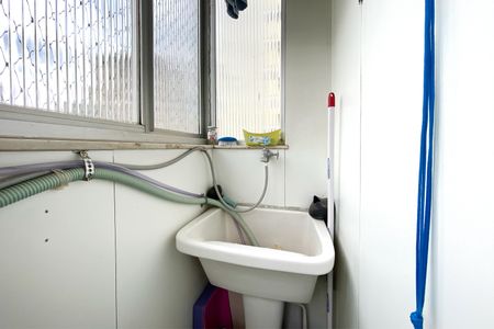 Apartamento à venda com 77m², 2 quartos e sem vagaÁrea de Serviço