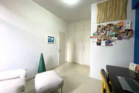 Apartamento à venda com 77m², 2 quartos e sem vagaQuarto 1