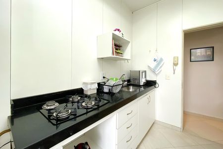 Apartamento à venda com 77m², 2 quartos e sem vagaCozinha