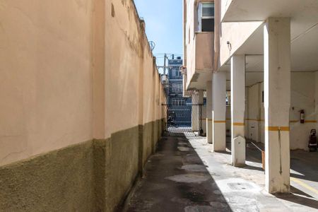 Apartamento à venda com 200m², 3 quartos e 1 vagaÁrea comum - Portão da garagem