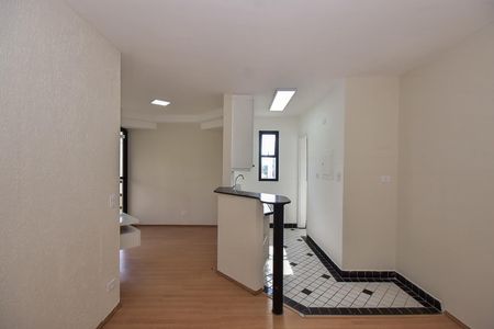 Sala de apartamento à venda com 1 quarto, 43m² em Vila Suzana, São Paulo