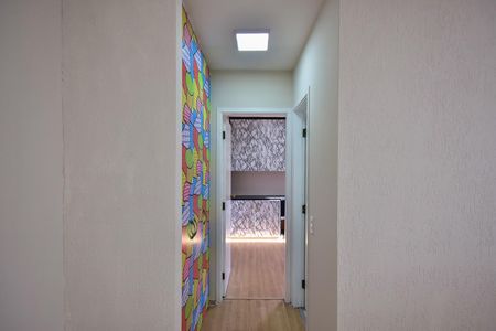 Corredor de apartamento à venda com 1 quarto, 43m² em Vila Suzana, São Paulo