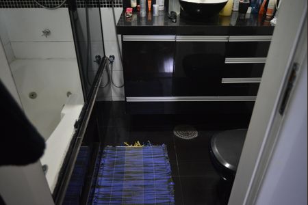 Casa à venda com 120m², 2 quartos e 2 vagasBanheiro da Suíte