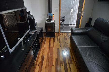 Sala de casa à venda com 2 quartos, 120m² em Vila Scarpelli, Santo André