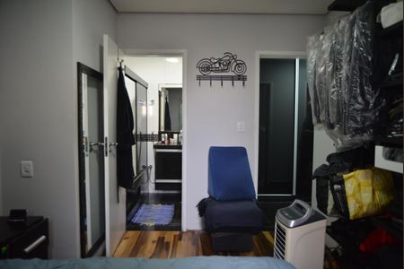 Casa à venda com 120m², 2 quartos e 2 vagasQuarto Suíte