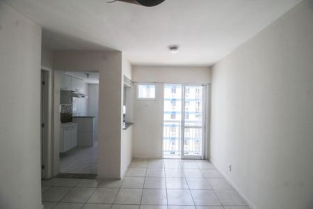 Sala de apartamento para alugar com 1 quarto, 44m² em Centro, Nilópolis