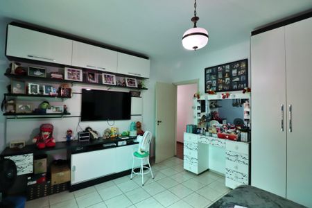 Casa à venda com 600m², 3 quartos e 4 vagasQuarto 1