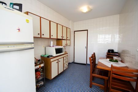 Apartamento à venda com 107m², 2 quartos e 1 vagaCozinha