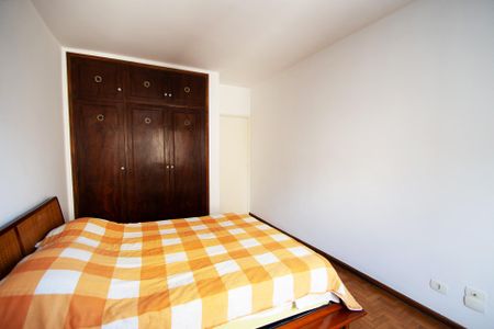 Apartamento à venda com 107m², 2 quartos e 1 vagaquarto 2