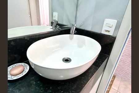 Apartamento para alugar com 37m², 1 quarto e sem vagaBanheiro 