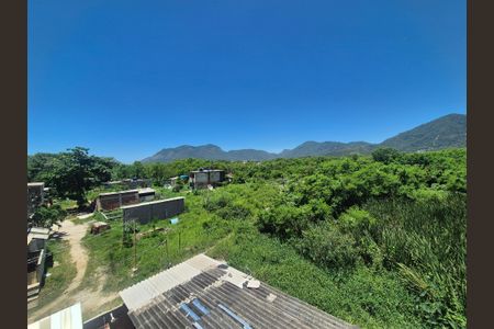 Casa à venda com 70m², 2 quartos e 2 vagasVista 