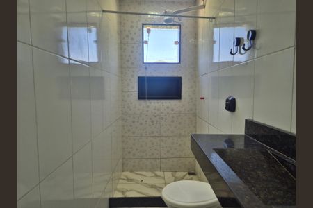 Casa à venda com 70m², 2 quartos e 2 vagasBanheiro 