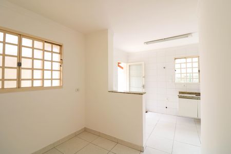 Casa para alugar com 90m², 3 quartos e 2 vagas