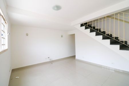 Casa para alugar com 90m², 3 quartos e 2 vagas